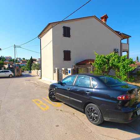 Apartments Kristina 1531 Πούλα Εξωτερικό φωτογραφία