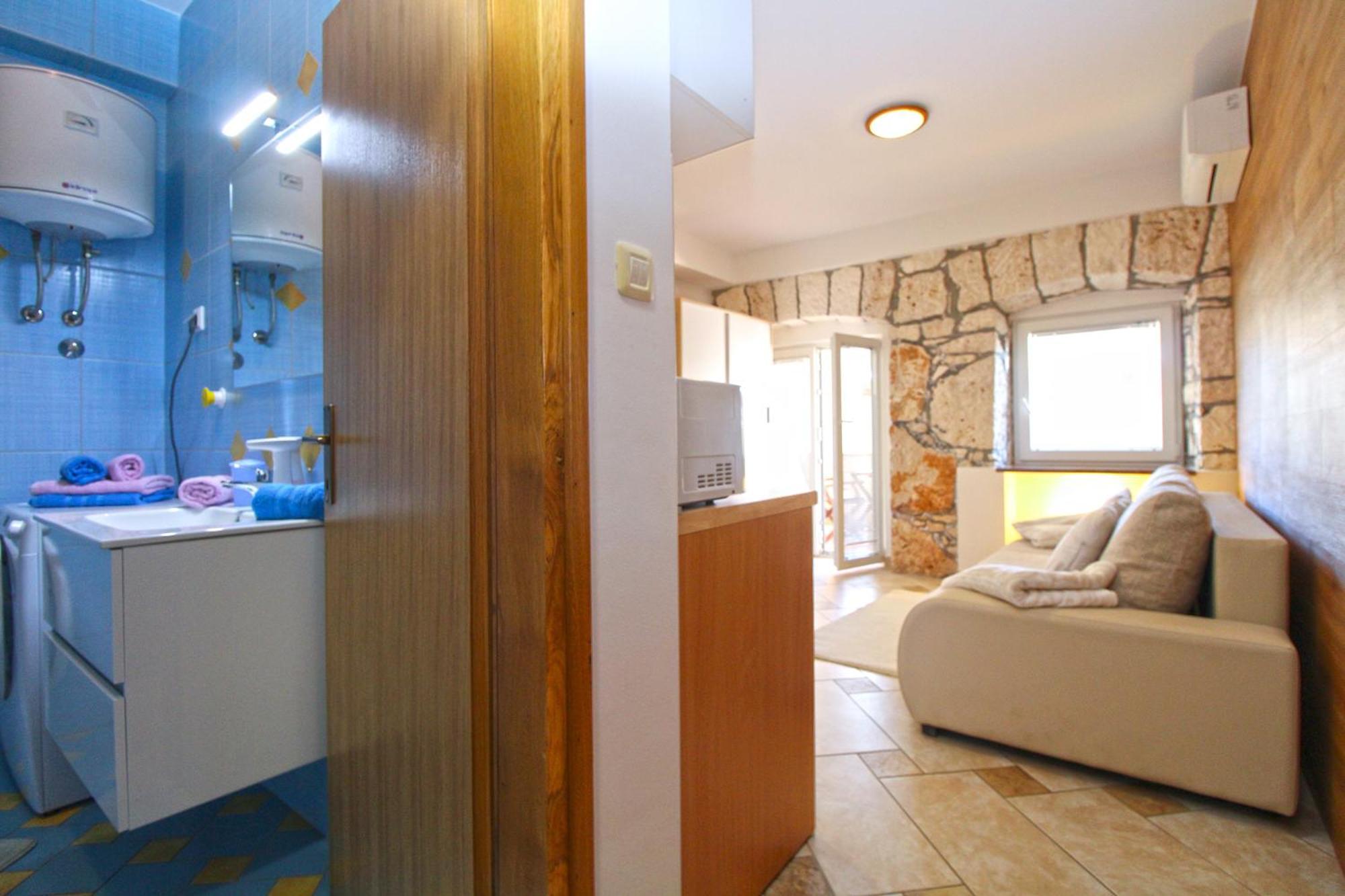 Apartments Kristina 1531 Πούλα Εξωτερικό φωτογραφία