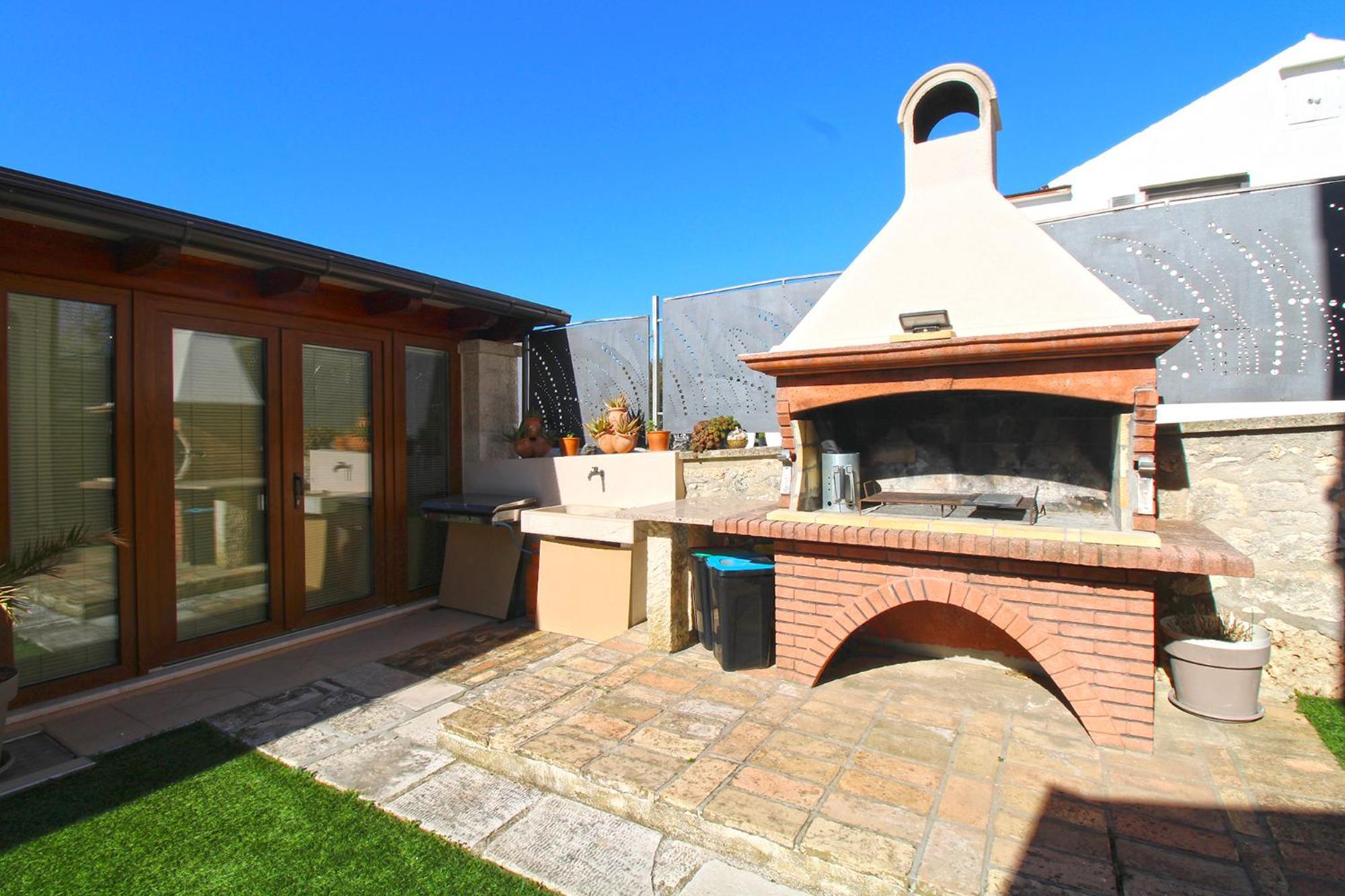 Apartments Kristina 1531 Πούλα Εξωτερικό φωτογραφία
