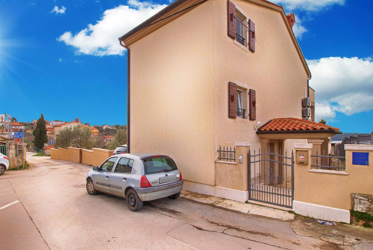 Apartments Kristina 1531 Πούλα Εξωτερικό φωτογραφία