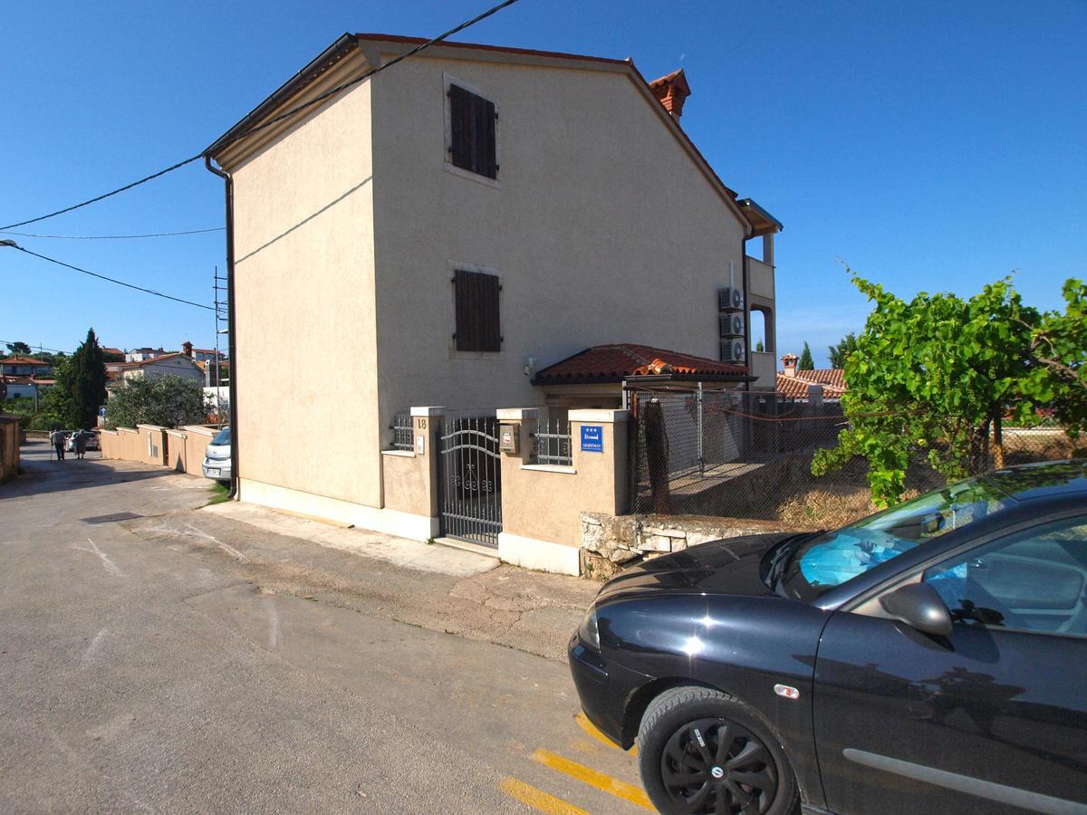 Apartments Kristina 1531 Πούλα Εξωτερικό φωτογραφία